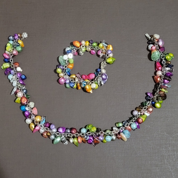 Colourful necklace and bracelet - Picture 2 of 7